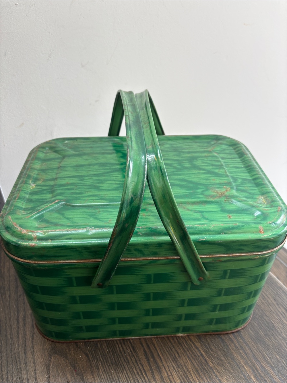 Vintage tin lithograph basket, green faux basket design, handles, hinged lid